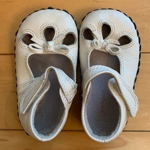 12-18 months white Pediped Mary Janes with leather soles